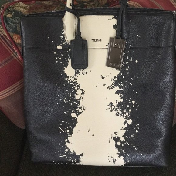 New Tumi Landon Whitman Leather Tote - Black/Ivory - Picture 1 of 5